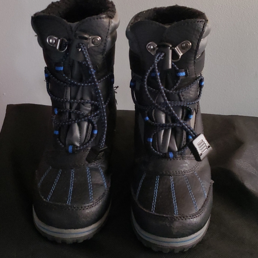 Boys Totes snow boots